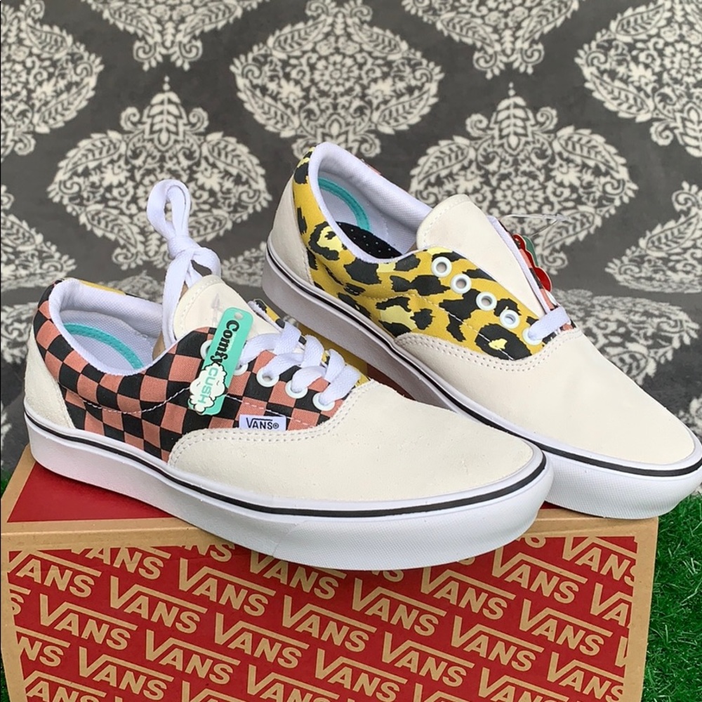 VANS COMFYCUSH ERA MIXED MEDIA WHITE/MULTI WMNS - Picture 1 of 16